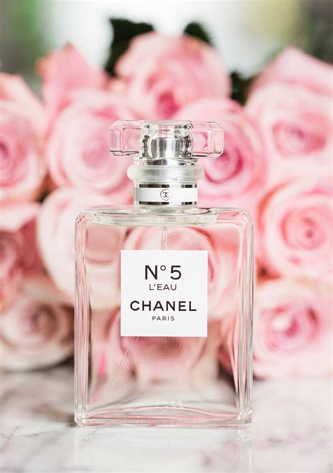 chanel n5 water bottle|Chanel no 5 l'eau.